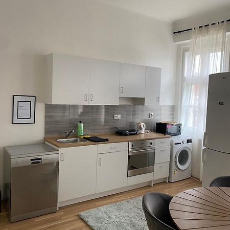 Roomy Apartment Close To Palmovka Πράγα Εξωτερικό φωτογραφία