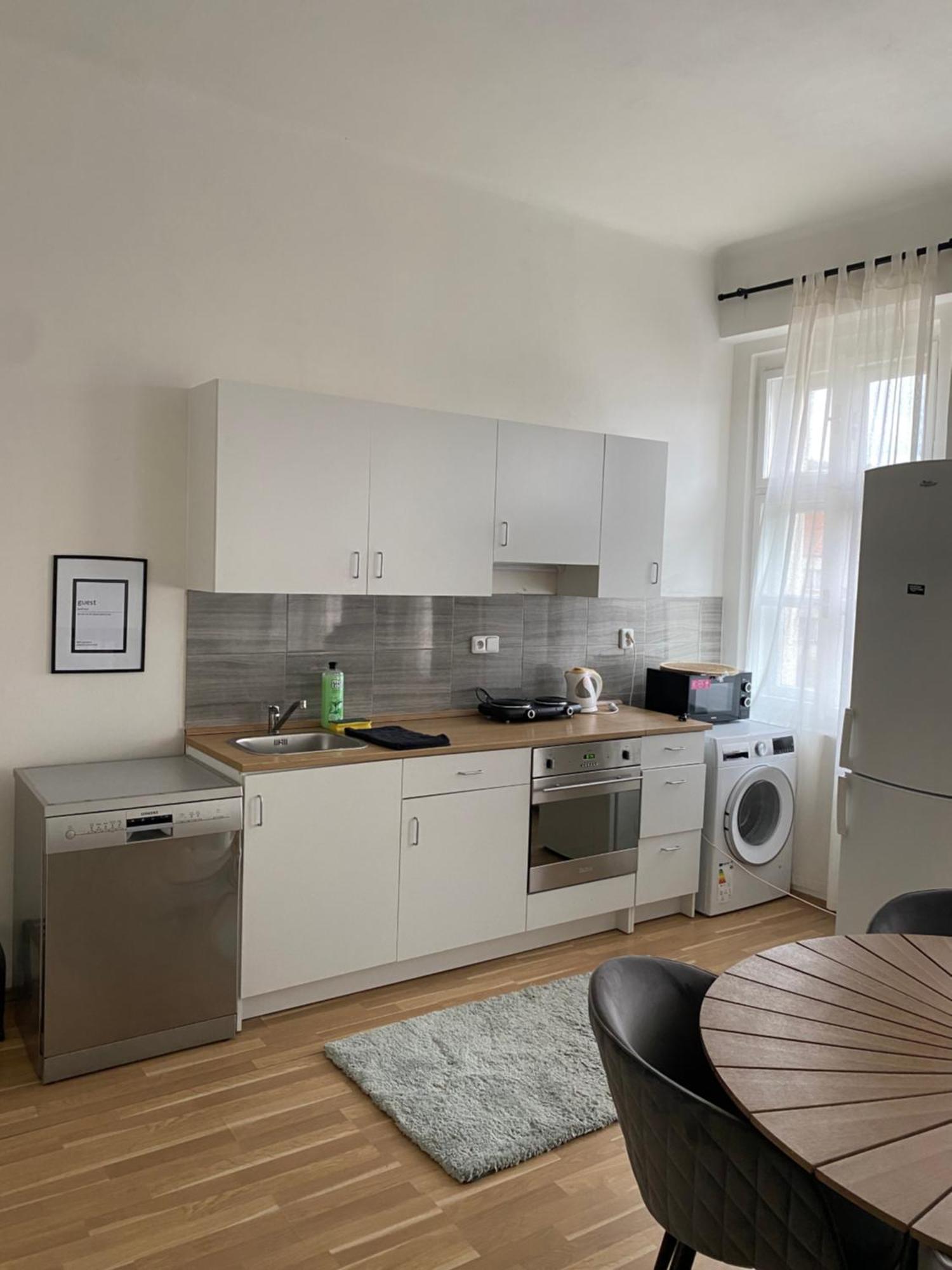 Roomy Apartment Close To Palmovka Πράγα Εξωτερικό φωτογραφία